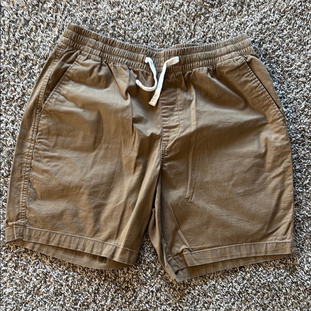 Men's Tan Casual Shorts never worn